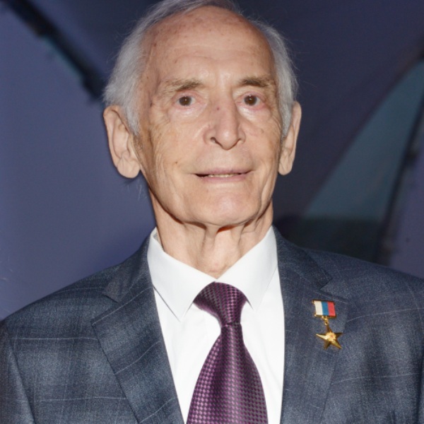 28 января на 88-м году жизни скончался Народный артист СССР Василий Семёнович Лановой