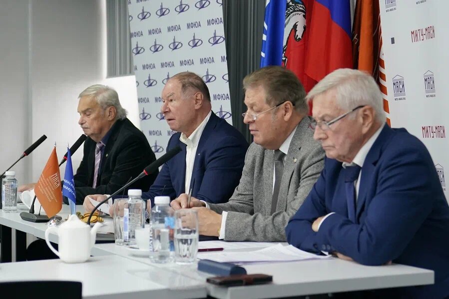 15 октября 2024 года Президент Содружества выпускников аспирантуры ВШ КГБ СССР адъюнктуры Академии ФСБ РФ Кудимов Александр Викторович, принял участие в открытии и работе Всероссийской конференции “Со